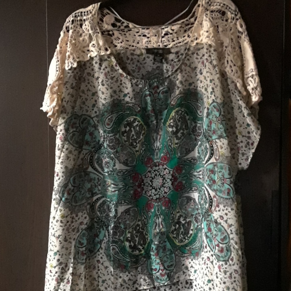 Size 3x, Sheer Floral Crochet Top